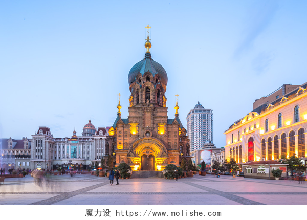 在黄昏时的哈尔滨圣索菲亚大教堂在黄昏时分在哈尔滨圣索菲亚大教堂